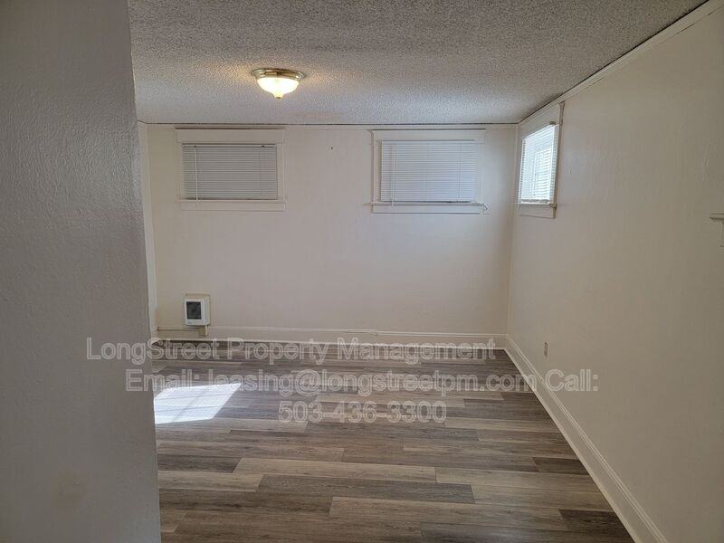 1745 Nw Jackson Ave #6 - Photo 5 of 18