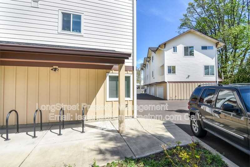 1960 Nw Taylor Ave #102 - Photo 3 of 28