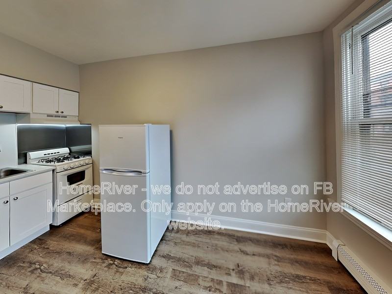 1107 N 2nd St #1 - Photo 2 of 12