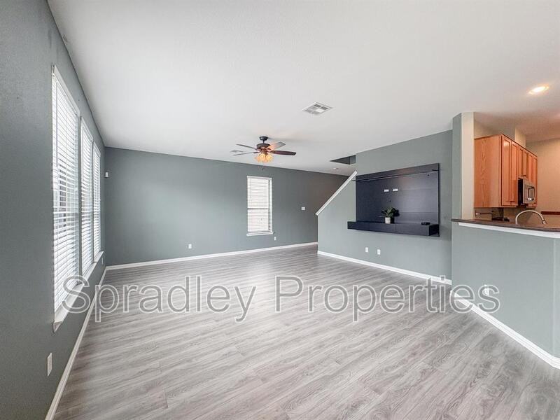 1047 Tumbleweed Trl - Photo 5 of 18