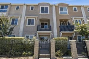 featured image of 14854 Nordhoff St