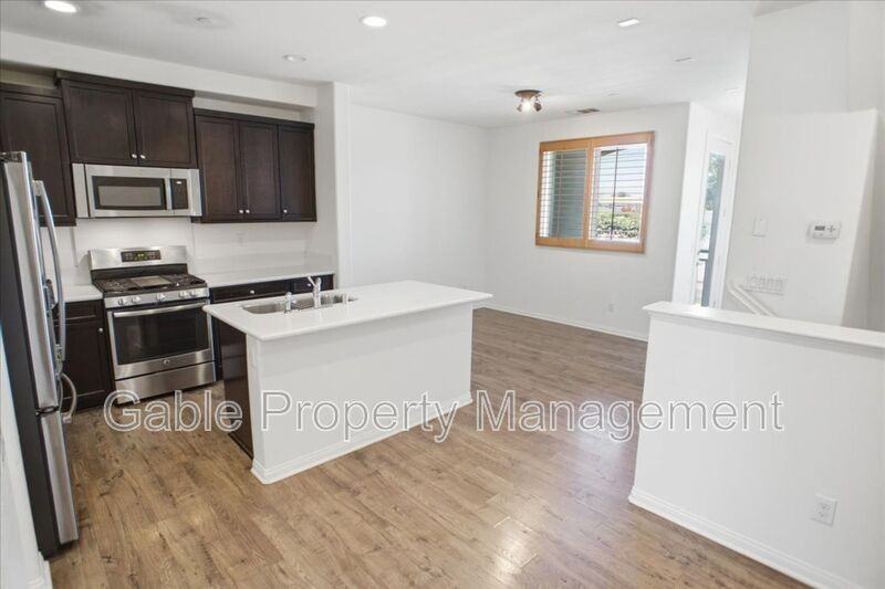 14854 Nordhoff St - Photo 6 of 17
