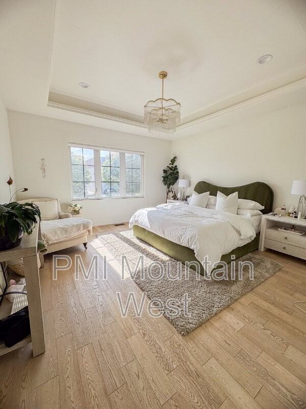 703 N.E. - Photo 5 of 6