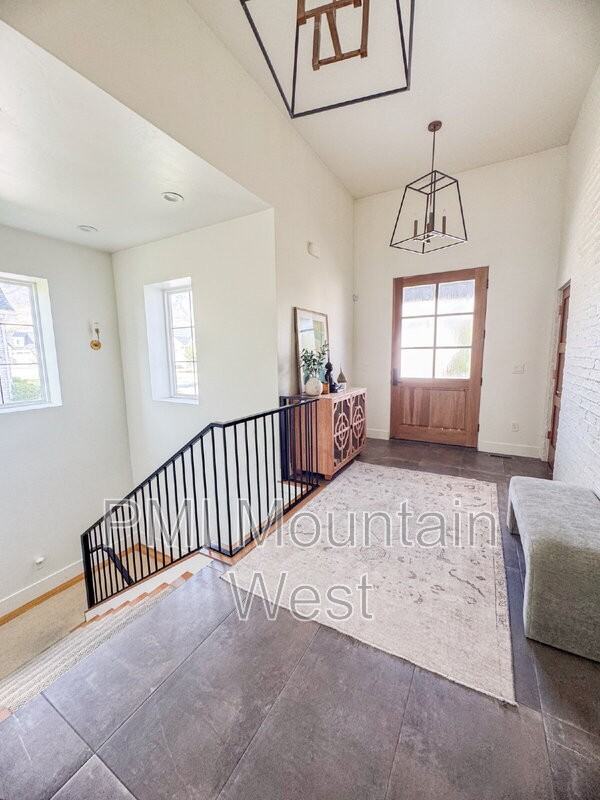 703 N.E. - Photo 6 of 6