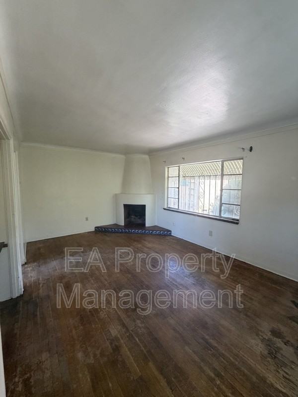 414 Pine St Se #3 - Photo 3 of 8
