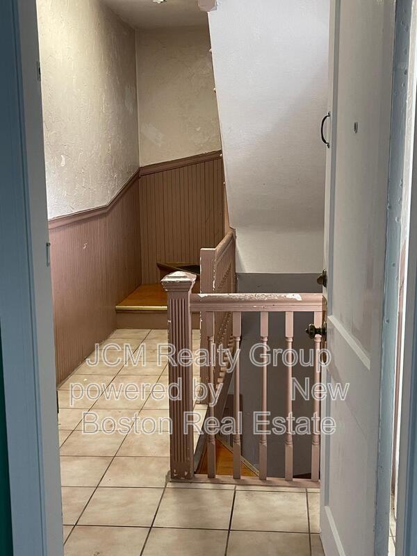 98 Margin St #2L - Photo 5 of 14