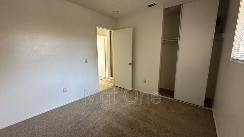 14605 Perham Dr - Photo 3 of 19