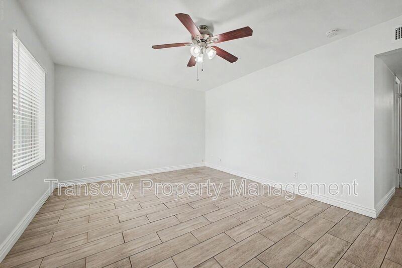 4328 E Saint Catherine Ave - Photo 3 of 18