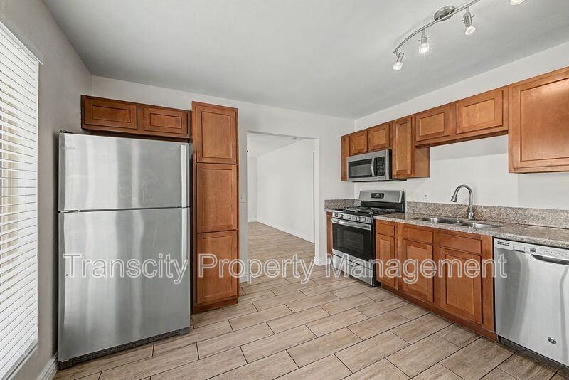 4328 E Saint Catherine Ave - Photo 4 of 18