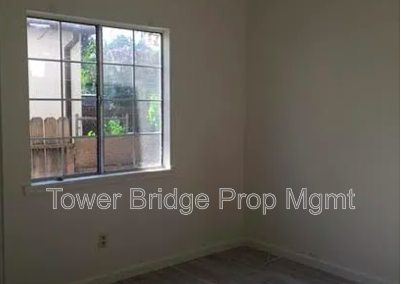 2701 San Fernando Way #2 - Photo 4 of 12