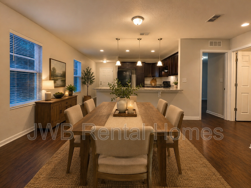 2042 Sheridan St - Photo 5 of 11