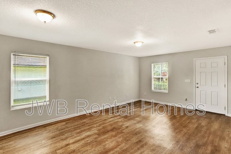 3550 Edison Ave - Photo 4 of 19
