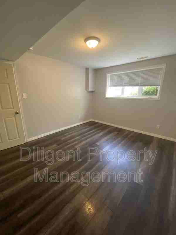588 Howden St #5 - Photo 2 of 28