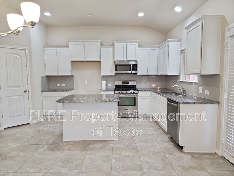 1019 Granbury Cv - Photo 5 of 20