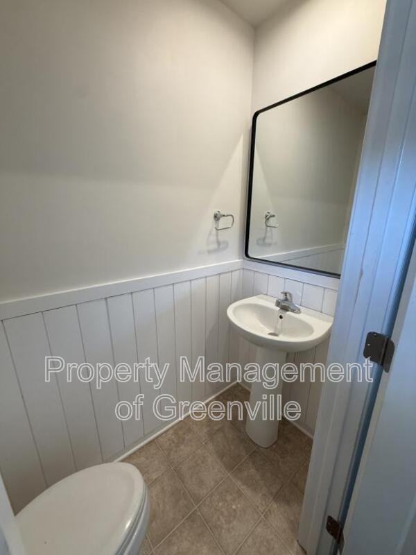 103 Fernside Ct - Photo 3 of 17