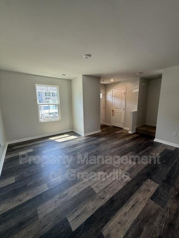 103 Fernside Ct - Photo 5 of 17