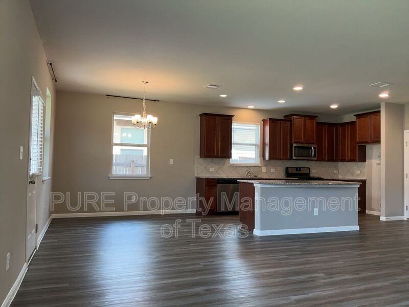 140 Earl Keen St - Photo 4 of 36