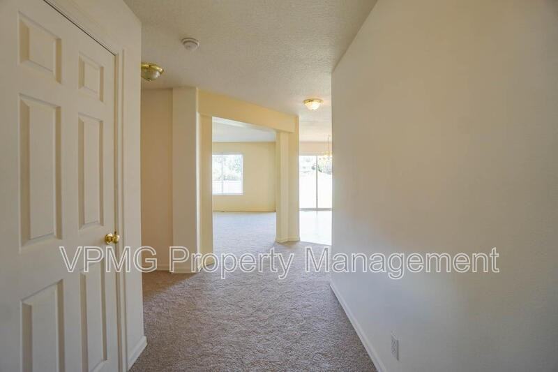 2214 Nw 7th St - Photo 5 of 36