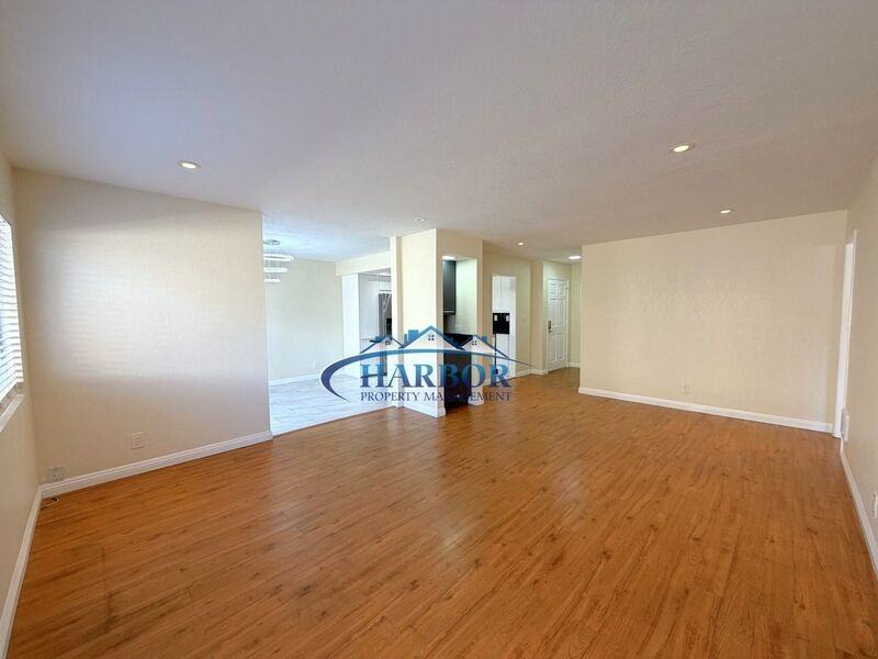 1166 W 22nd St #2 - Photo 5 of 19