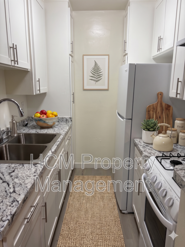 1843 7th St #8 - Photo 7 of 15