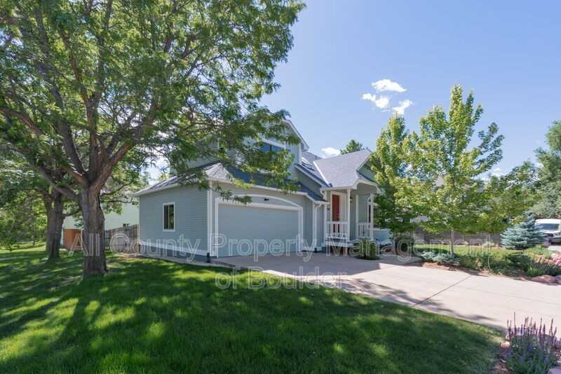1288 Redwood Ave - Photo 2 of 31