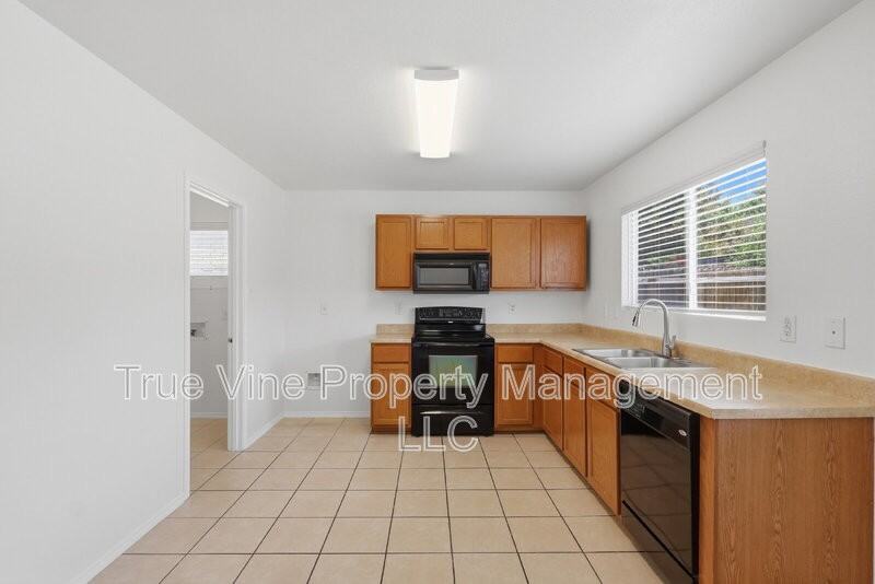 136 Texas Mulberry - Photo 5 of 30