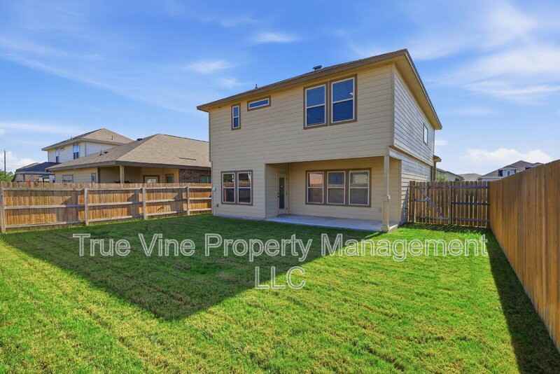 114 Katy Way - Photo 3 of 33