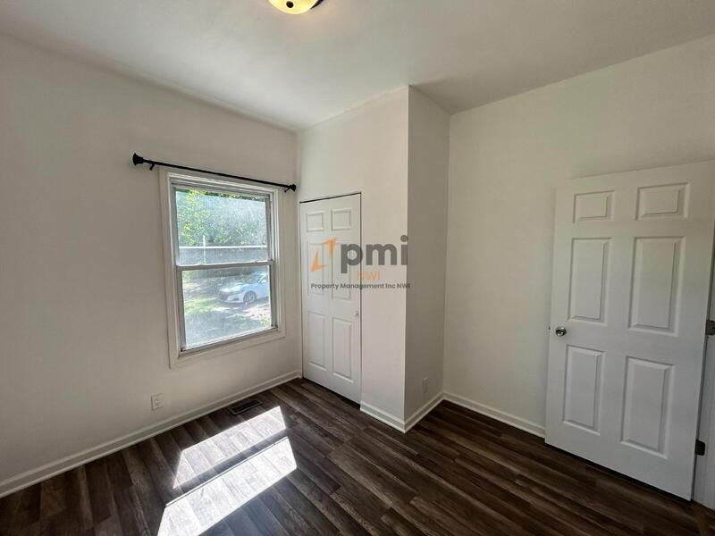 13328 Edison St - Photo 6 of 16