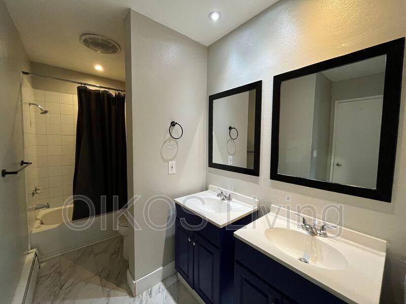 516 N Bliss St #2 - Photo 3 of 7