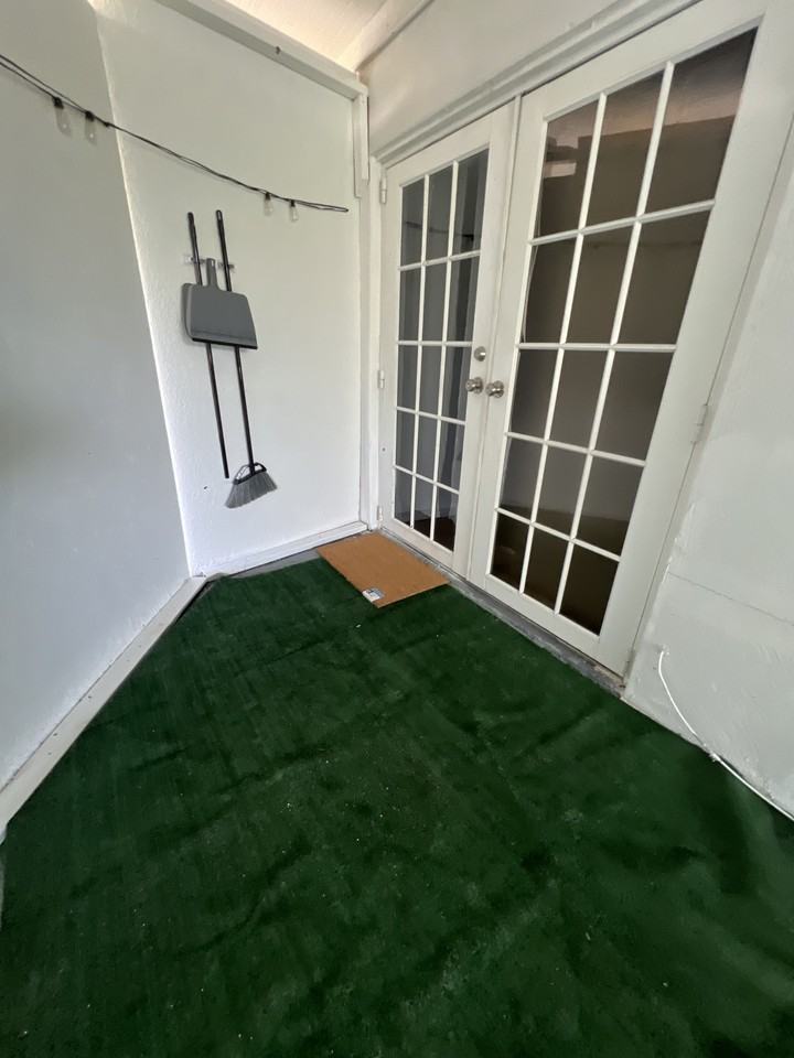 10489 Sw 216th St #1 - Photo 3 of 6