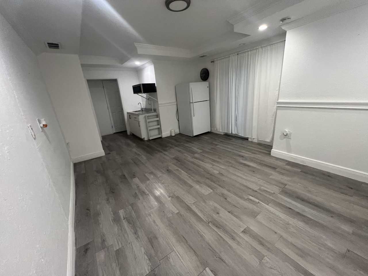 10489 Sw 216th St #1 - Photo 6 of 6