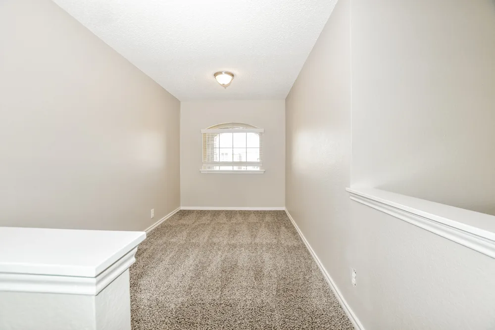 204 Moss Dr #NA - Photo 6 of 11