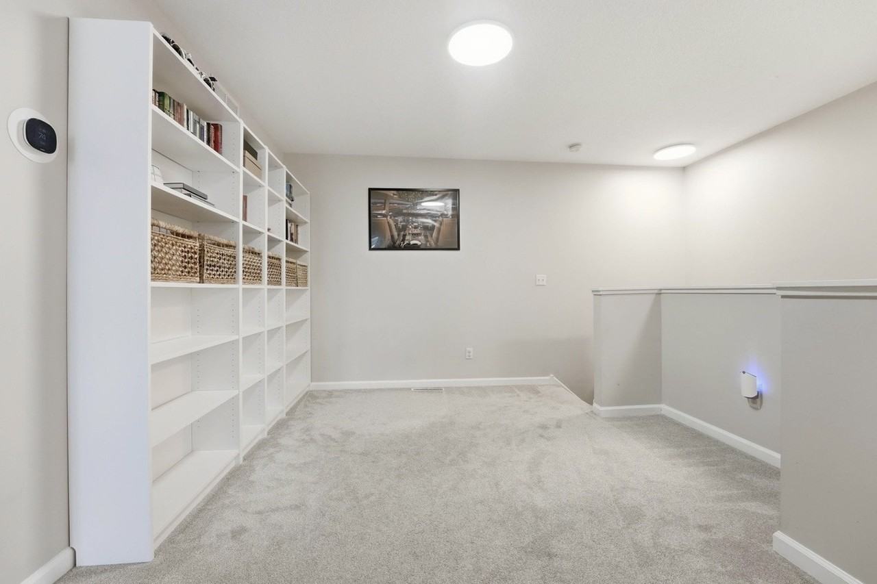 346 Tamarack Trl #106 - Photo 2 of 20