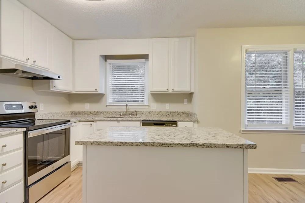 3712 Old Coach Rd #NA - Photo 4 of 12