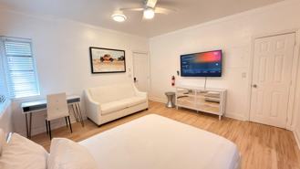 545 Michigan Ave #5 - Photo 1 of 1