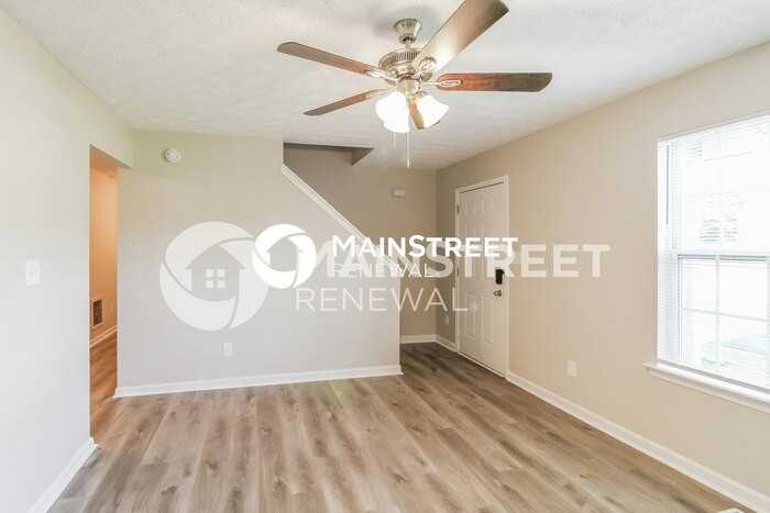 1110 Overlook St - Photo 6 of 17