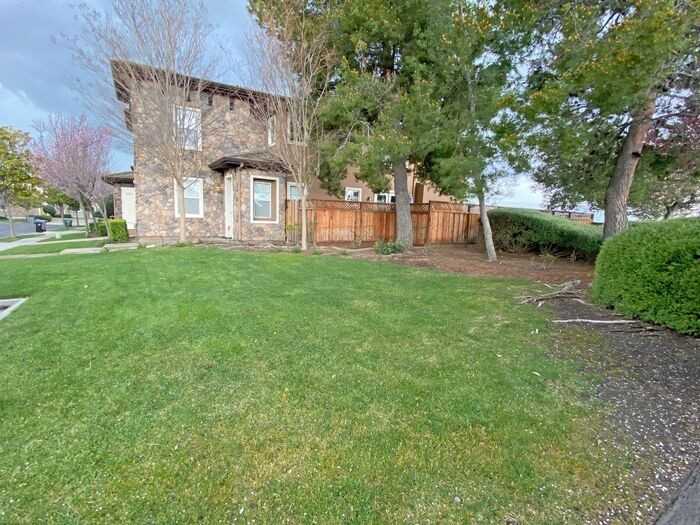4361 Red Maple Way - Photo 2 of 27