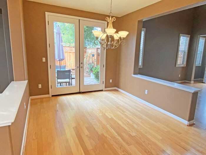 4361 Red Maple Way - Photo 4 of 27