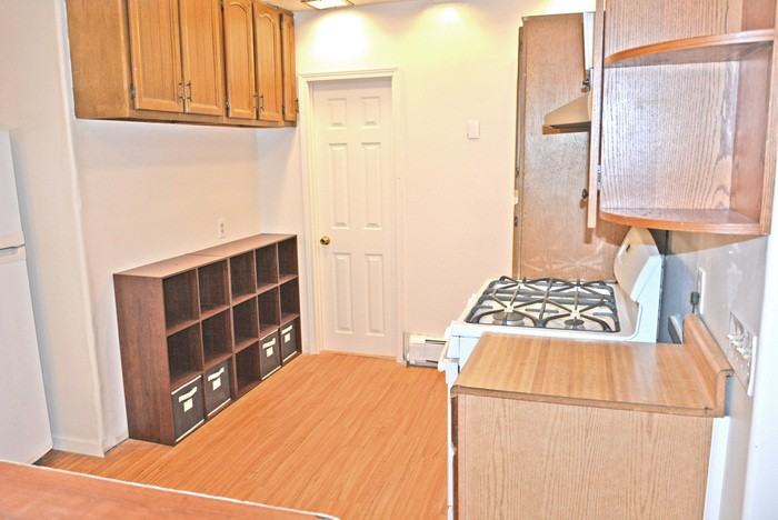 780 Juniper St - Photo 4 of 17