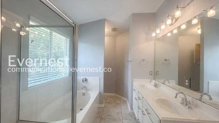 1136 Emmitt Run - Photo 7 of 22
