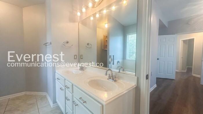 1136 Emmitt Run - Photo 6 of 22