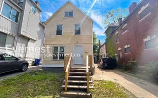 featured image of 1265 E 99th St