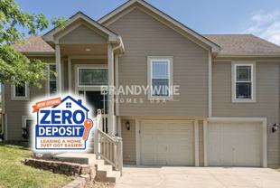 803 Sw Hilltop Ct - Photo 1 of 1