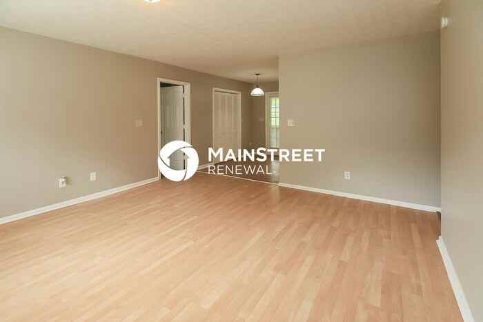 693 Oak Dr - Photo 2 of 16
