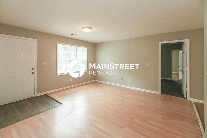693 Oak Dr - Photo 3 of 16