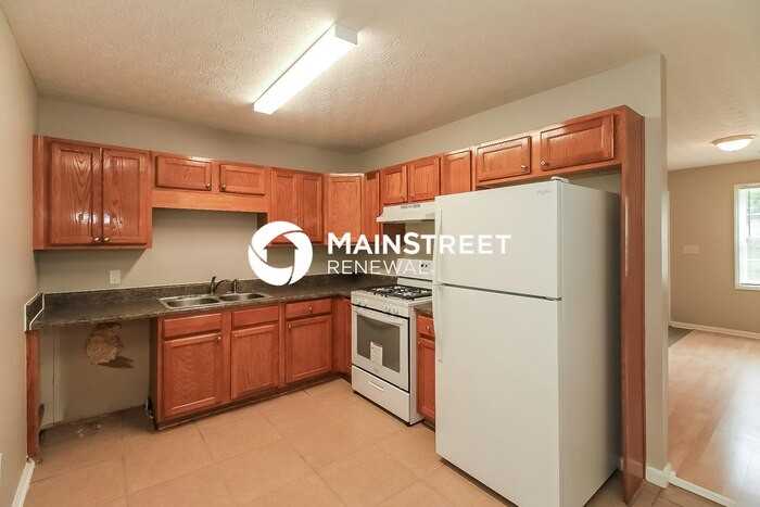 693 Oak Dr - Photo 5 of 16