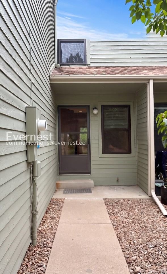 3073 Fulton Cir - Photo 3 of 25