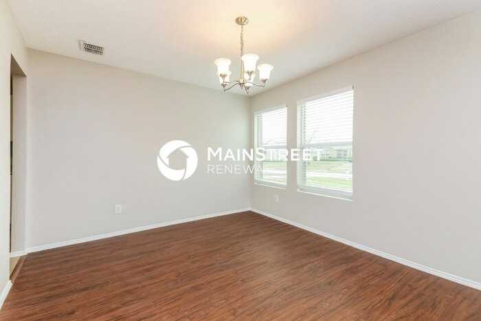 1673 Chesterwood Dr - Photo 5 of 15