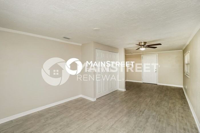 2911 Cedaridge Dr - Photo 7 of 16