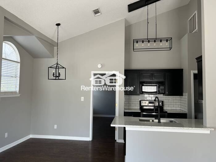 144 Waters Edge Ln - Photo 4 of 22